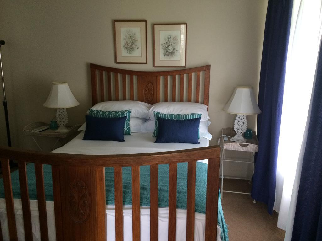 Breeze Inn Guesthouse Kiddʼs Beach Εξωτερικό φωτογραφία