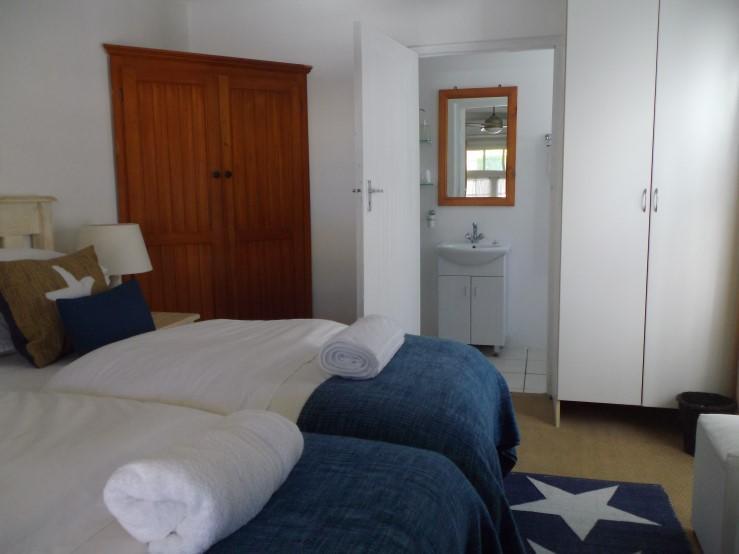 Breeze Inn Guesthouse Kiddʼs Beach Εξωτερικό φωτογραφία